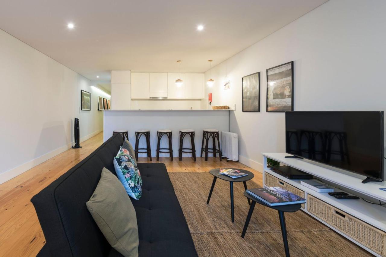 Lovelystay - Porto Peaceful Living W/ Backyard Bagian luar foto