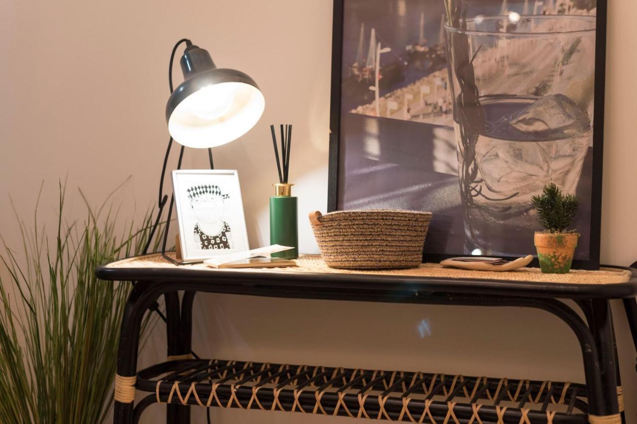 Lovelystay - Porto Peaceful Living W/ Backyard Bagian luar foto
