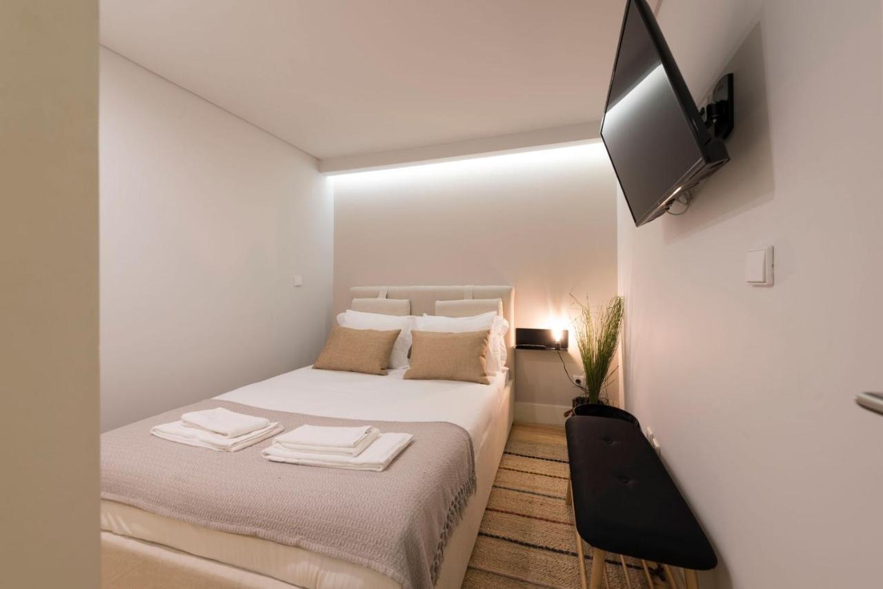 Lovelystay - Porto Peaceful Living W/ Backyard Bagian luar foto